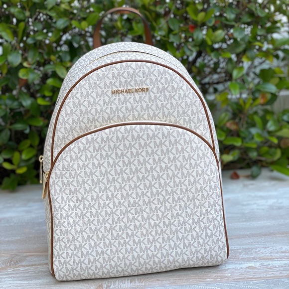 Michael Kors Abbey Large Backpack MiniLogo Vanilla - Picture 6 of 8